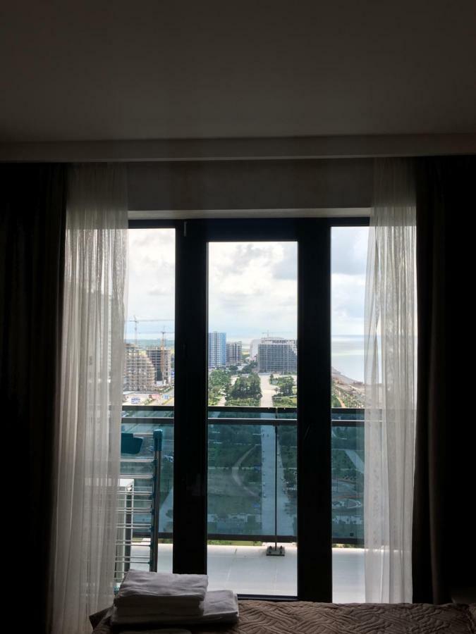Coast Batumi Apart Hotel Exterior foto